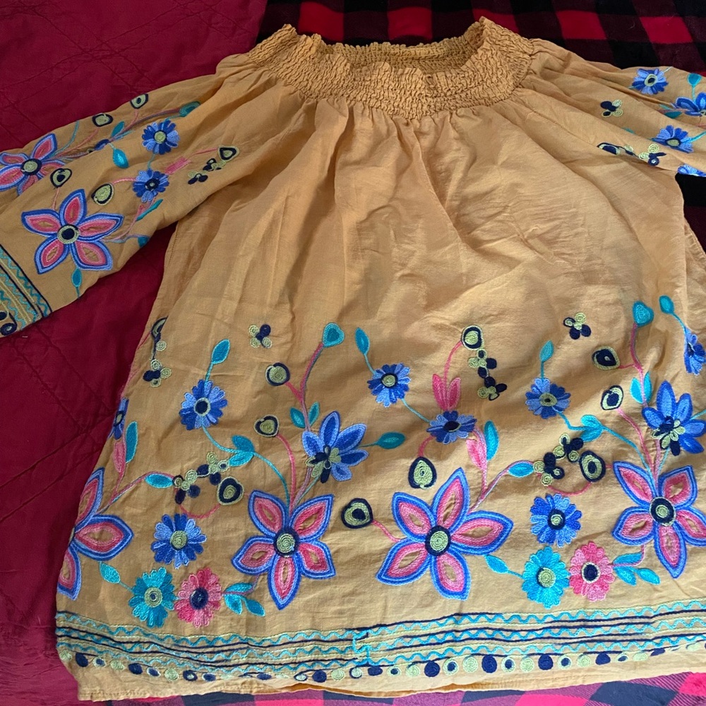 XL South main brand. Embroidered